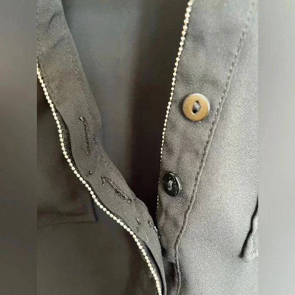 5/20$ H&M Light black Button Down Shirt with Crew Neck size 10 - Picture 3 of 8